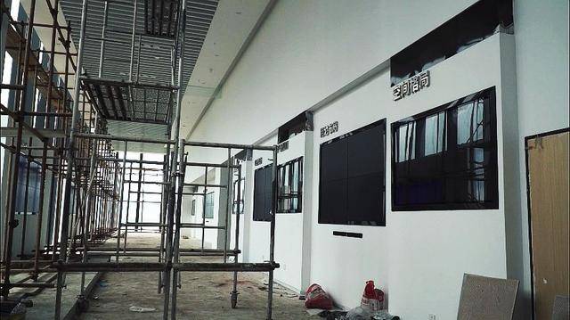 挡烟垂壁现场施工图